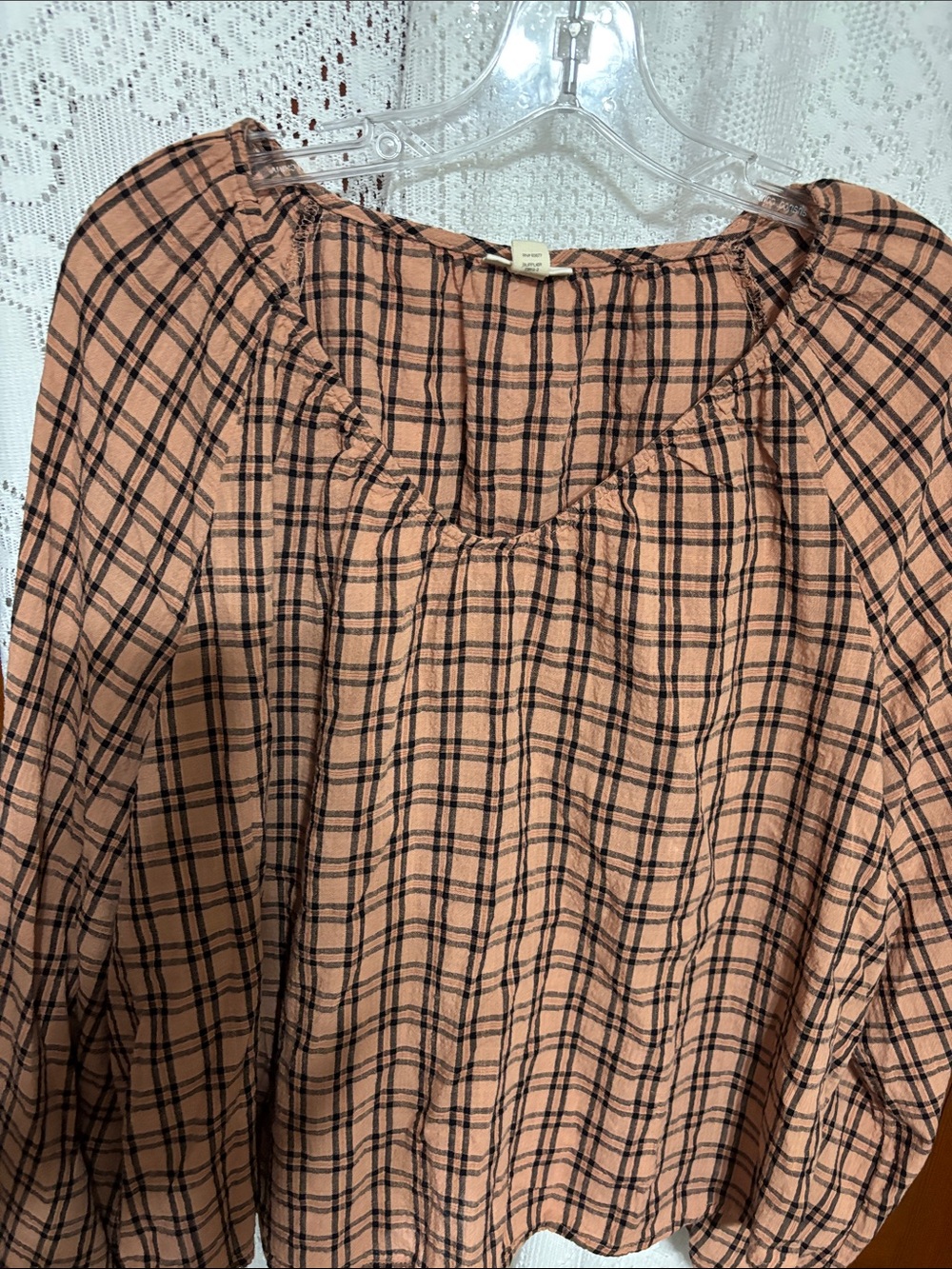 a.n.a. Womens Peach Plaid Peasant Top